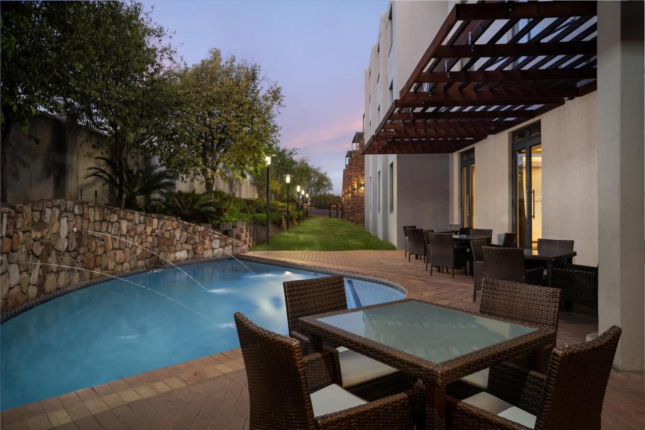 Premier Hotel Midrand Exterior foto
