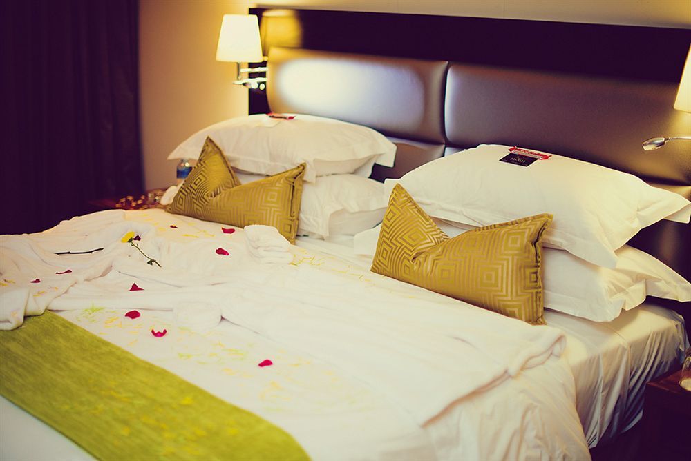Premier Hotel Midrand Exterior foto