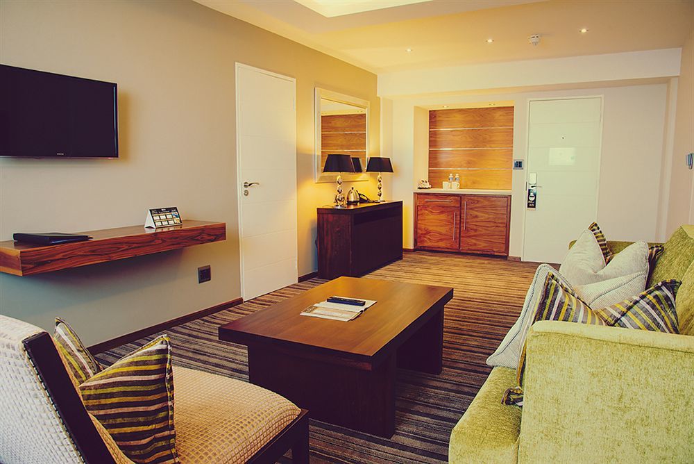 Premier Hotel Midrand Exterior foto